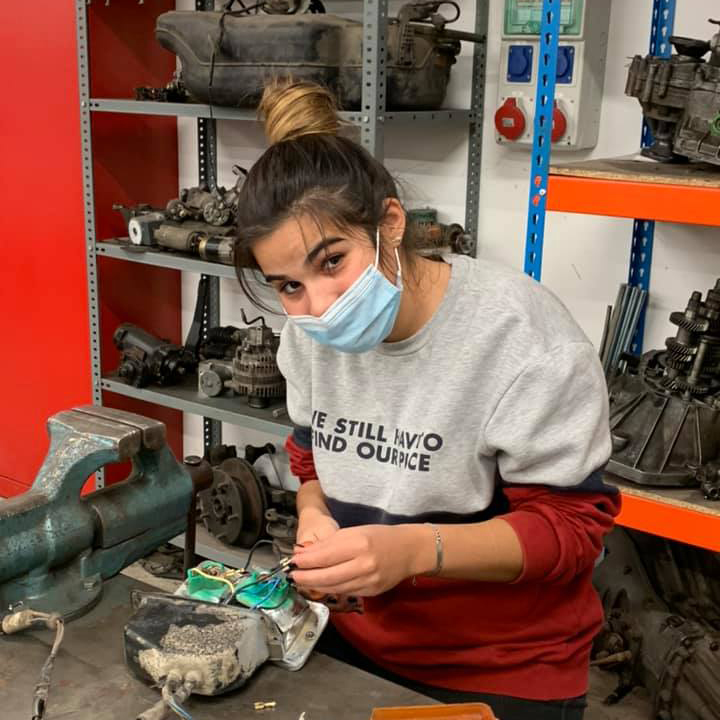 Alumnat en pràctiques al taller